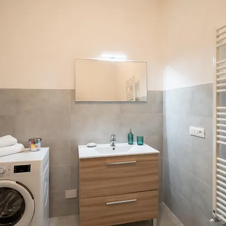 Guesthost - A Step From The - Roomy With Sea Glimpse Apartament *
