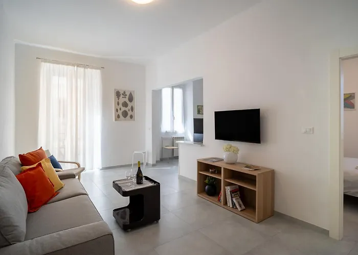 Apartmán A Step From The - Roomy With Sea Glimpse *