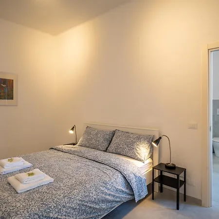 Apartmán Guesthost - A Step From The - Roomy With Sea Glimpse *