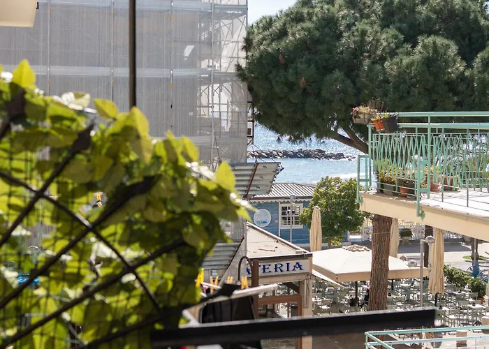 A Step From The - Roomy With Sea Glimpse * 아르마 디 타지아