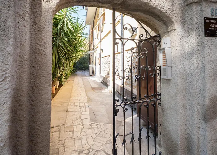A Step From The - Roomy With Sea Glimpse Lejlighed Arma di Taggia